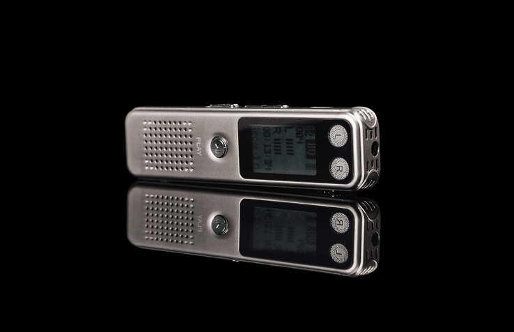 Máy ghi âm chuyên nghiệp DV-400 8GB với khả năng ghi âm chính xác và rõ ràng
